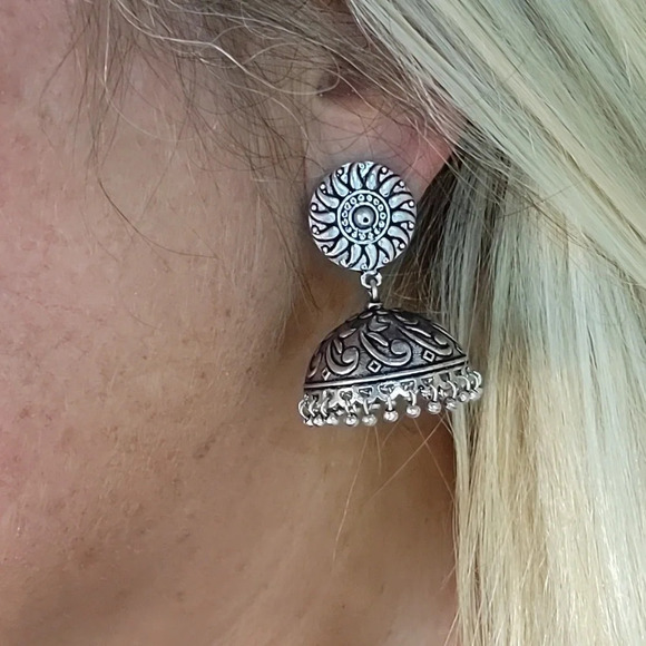 🔥LAST PAIR🔥 Bohemian Sunflower Jhumka Drop Earrings - Picture 1 of 7